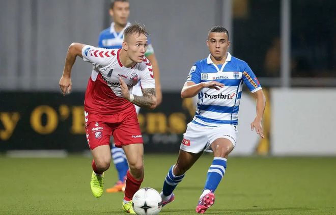 场上展现他 场上展现他